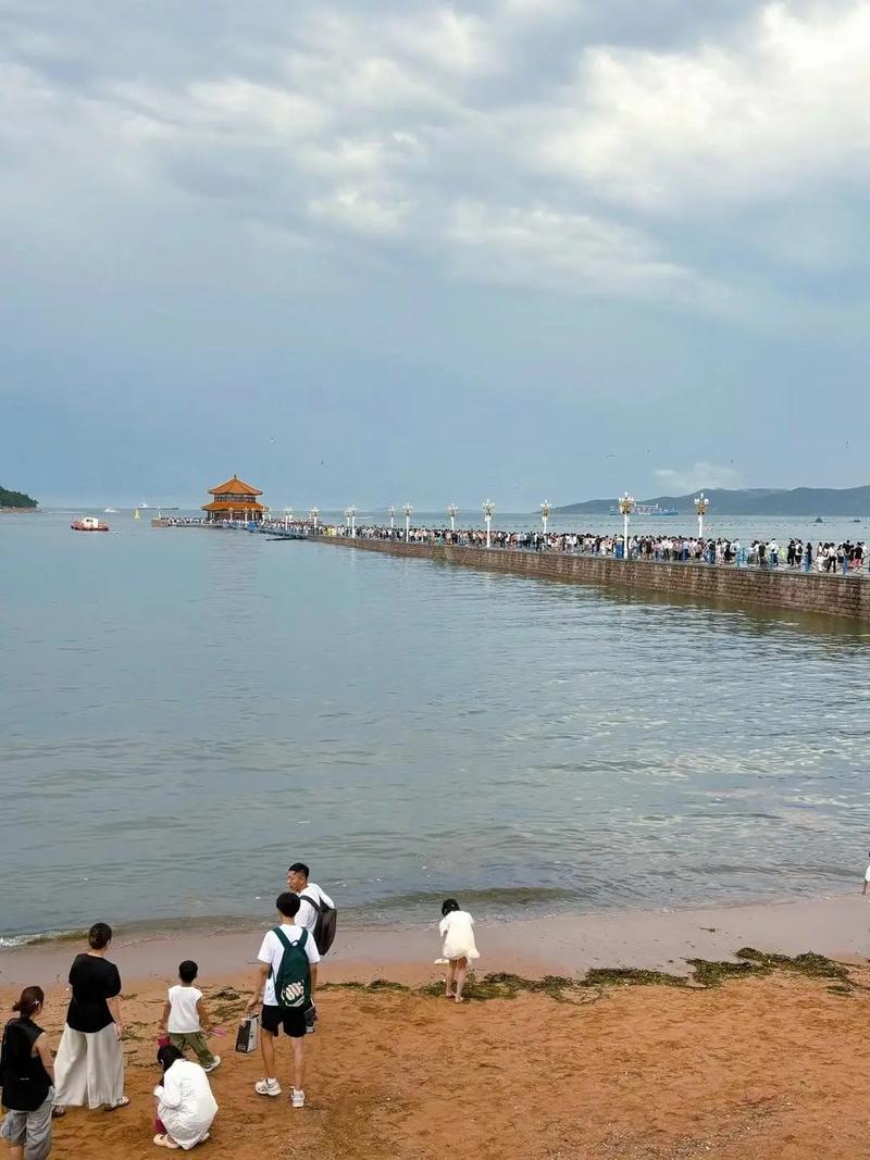 去青岛旅游两天准备去栈桥八大关五四广场第一海水浴场等